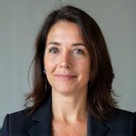 Ritratto professionale di Elena Conti, Head of Cybersecurity.